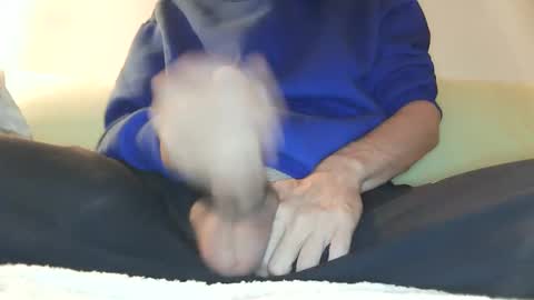 Iuuuf2 or Samel online show from December 27, 4:36 am