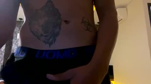 Snapshot of ivan20594229 chatting on December 16, 9:58 am ivan20594229 online show from December 16, 9:58 am