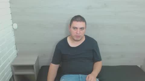 Snapshot of ivan_sexyx chatting on January 12, 3:28 am Ivan M online show from January 12, 3:28 am