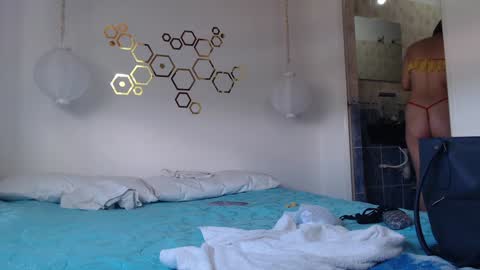 Snapshot of ivana_rose chatting on February 3, 8:13 pm Adris online show from February 3, 8:13 pm