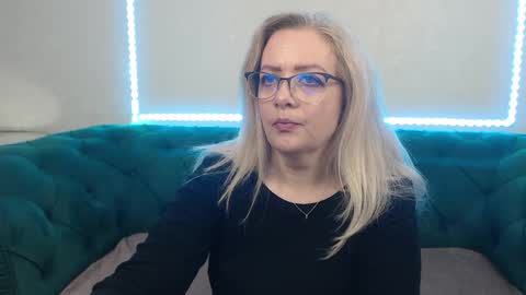 ivanacharm online show from May 12, 3:25 am