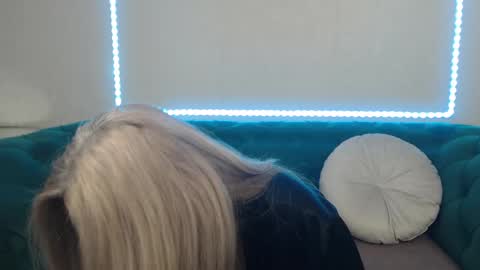 ivanacharm online show from May 14, 3:24 am