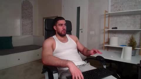 IvanHydee online show from November 26, 6:03 am