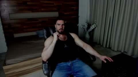 Snapshot of ivanhydee chatting on April 21, 4:41 am IvanHydee online show from April 21, 4:41 am