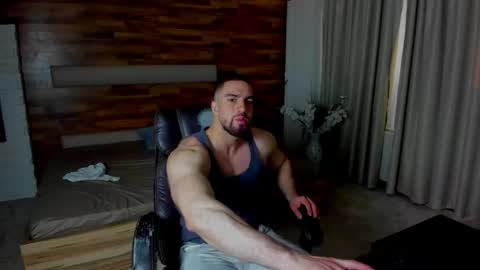 Snapshot of ivanhydee chatting on April 24, 4:48 am IvanHydee online show from April 24, 4:48 am