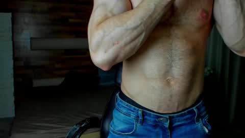 Snapshot of ivanhydee chatting on May 21, 4:30 am IvanHydee online show from May 21, 4:30 am