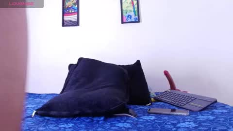 I V A N N A   J A C K S O N  online show from January 11, 11:26 am