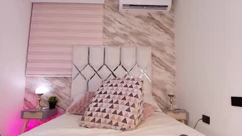 ivanna online show from January 9, 7:26 pm