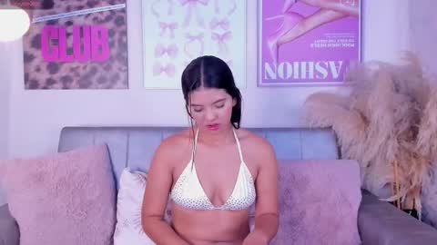 ivanna_velvet online show from March 16, 12:20 pm
