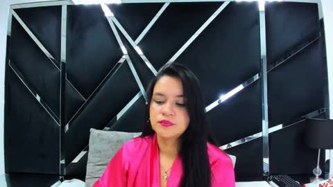 ivannaa18 online show from December 7, 9:06 am