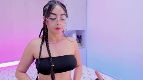 Snapshot of ivannawest_ chatting on January 11, 4:17 am Ivy online show from January 11, 4:17 am