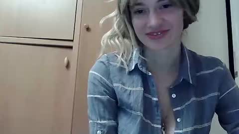 ivetta911 online show from December 21, 1:29 pm