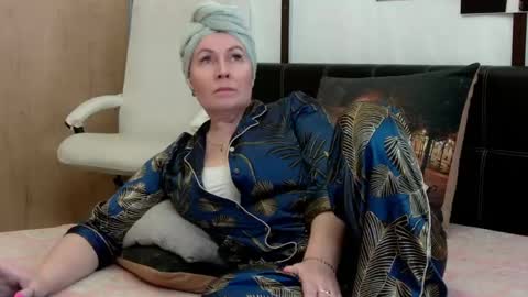 IrennaSplash online show from May 25, 2:17 am