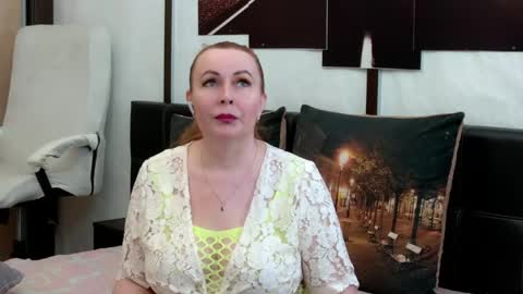 IrennaSplash online show from May 27, 2:30 am