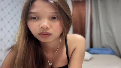 Snapshot of ivon_kaye chatting on April 9, 7:14 am kaye online show from April 9, 7:14 am