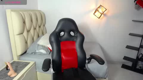 IVONNE  online show from December 15, 3:00 am