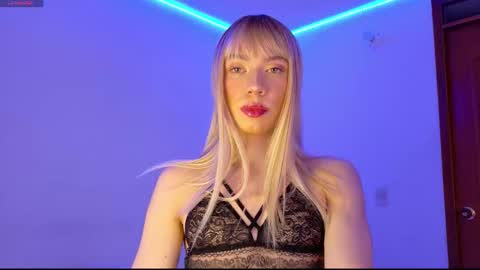 Snapshot of ivonnybonita_ chatting on January 13, 12:16 am Ivonny online show from January 13, 12:16 am