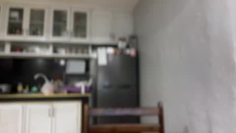 kirstenelsie online show from January 18, 6:06 am