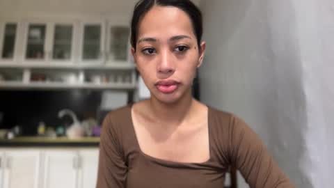 kirstenelsie online show from January 19, 12:36 am