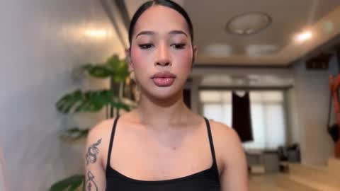 kirstenelsie online show from February 13, 1:23 am