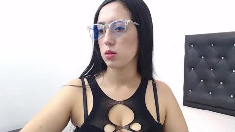 ivorynoir online show from June 1, 12:51 pm