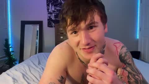 Snapshot of ivy69_9 chatting on January 8, 7:03 am ivy69 9 and cody online show from January 8, 7:03 am