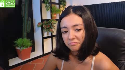 Snapshot of ivy_gail chatting on October 29, 6:04 am IVY online show from October 29, 6:04 am