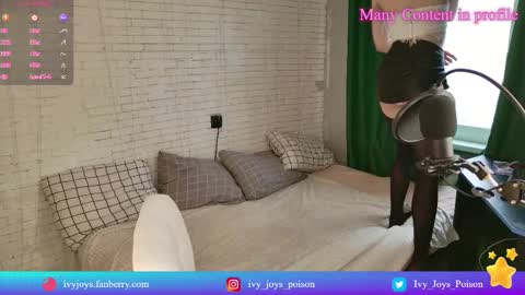 I v y  online show from February 22, 10:29 am