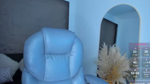 Snapshot of ivy_li chatting on December 22, 2:27 pm Daniela online show from December 22, 2:27 pm