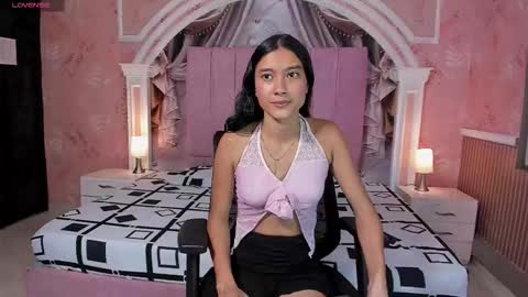 Snapshot of ivy_rae_xxx chatting on October 2, 9:11 pm Ivy Rae online show from October 2, 9:11 pm