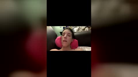ivy_rose90 online show from May 7, 5:35 am