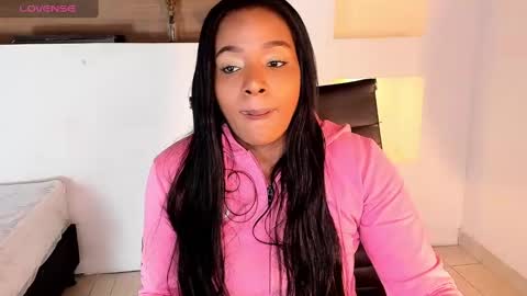 Snapshot of ivybliss8 chatting on January 19, 12:28 pm i v y b l i s s online show from January 19, 12:28 pm