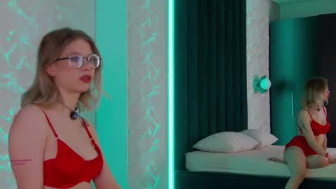  Ivy  online show from February 20, 6:19 pm