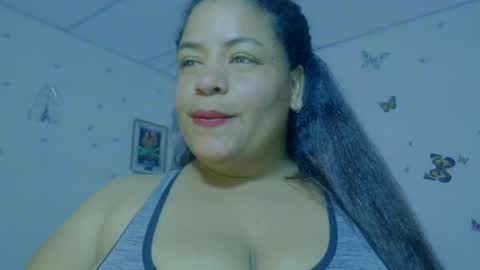 Snapshot of ivydesouzaa chatting on July 7, 2:36 am ivydesouza online show from July 7, 2:36 am