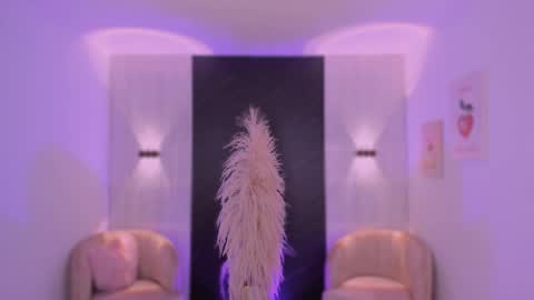 Ivy online show from December 21, 9:33 pm