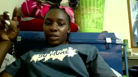 ivyk_ online show from March 5, 11:28 am