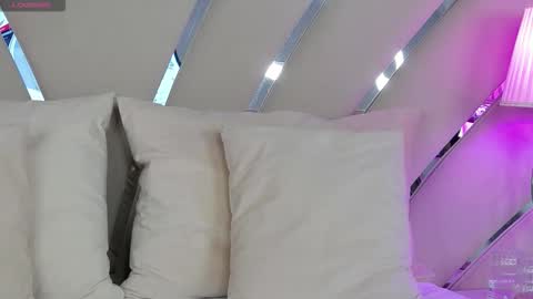 Ivy online show from February 2, 9:13 pm