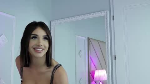 Ivy online show from April 24, 11:18 pm