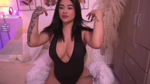 Snapshot of ivyrose_ chatting on September 20, 3:18 am Annie online show from September 20, 3:18 am