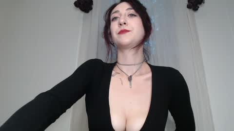 Ivy Rosie online show from April 15, 12:06 am