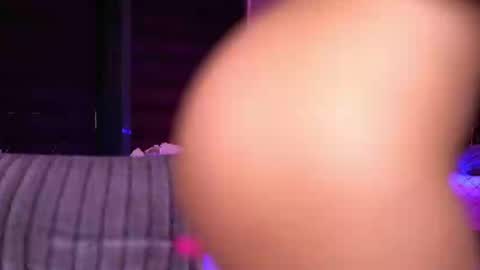 IvyRowa online show from February 14, 7:33 pm