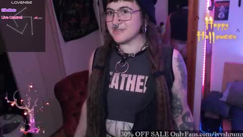 Ivy ShrumX online show from October 31, 2:12 am