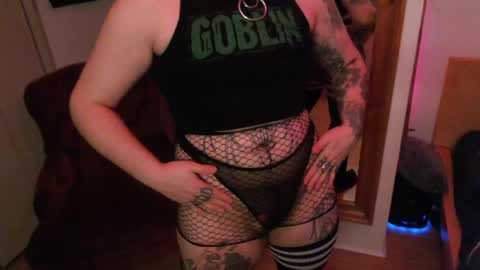 Ivy ShrumX online show from February 28, 2:01 am