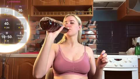 ivywairley online show from April 9, 5:07 am