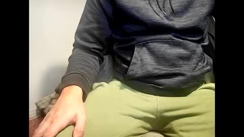 Snapshot of iwantmore17 chatting on November 30, 3:21 am Steven online show from November 30, 3:21 am