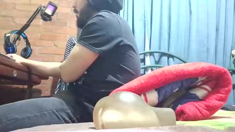 Snapshot of iwanturarse chatting on October 3, 5:26 am iwanturarse online show from October 3, 5:26 am