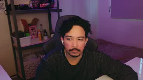 iwasd3nse online show from February 19, 4:22 pm