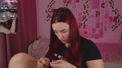 Daisy online show from December 1, 1:27 pm