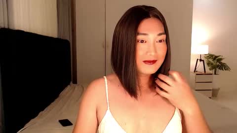 iya_hermosa online show from December 20, 10:33 am