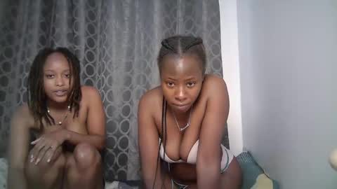 iynika online show from May 16, 10:58 am